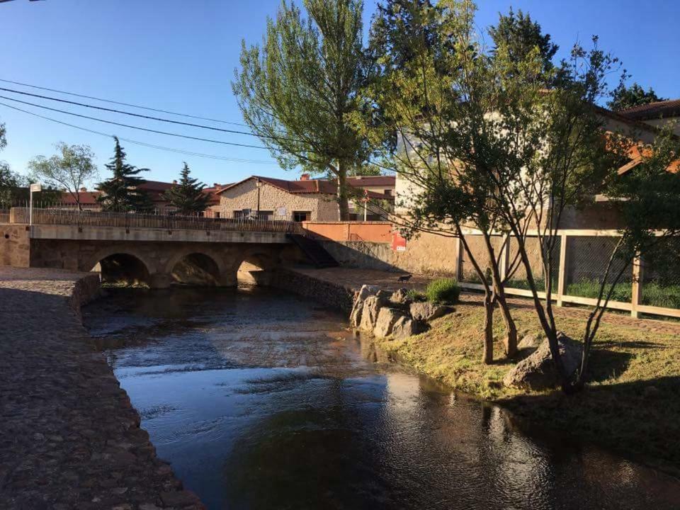 Hostal Restaurante San Millan Orihuela del Tremedal Kültér fotó